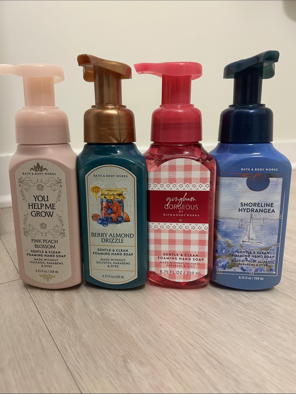 Bath & Body Works (NWT) Foaming Hand Soap Set of 4 #3—Various Scents